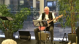 Dr. Winfried Heusler schwärmte musikalisch von seiner Liebe zu Lauingen...