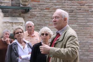 Gemeinsam auf die Reise gehen Gemeinsam auf die Reise gehen
